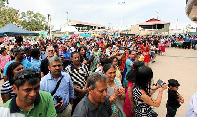 India and Pakistan fans at the Adelaide Oval 