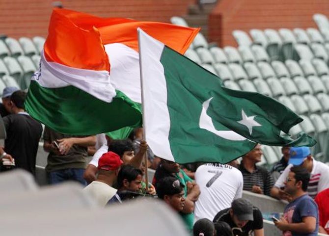  Indian and Pakistan fans during the Indian practice session at the Adelaide Oval stadium