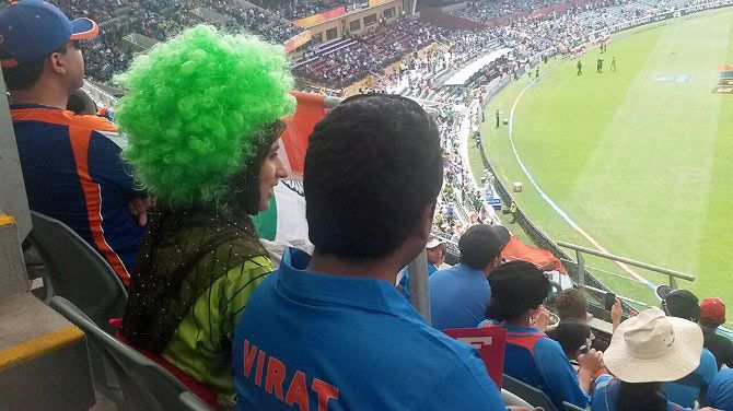 Indian and Pakistani fans at Adelaide