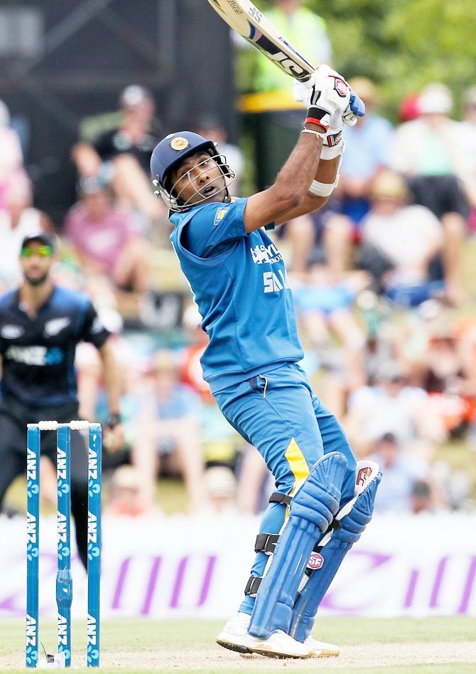 Mahela Jayawardene of Sri Lanka bats