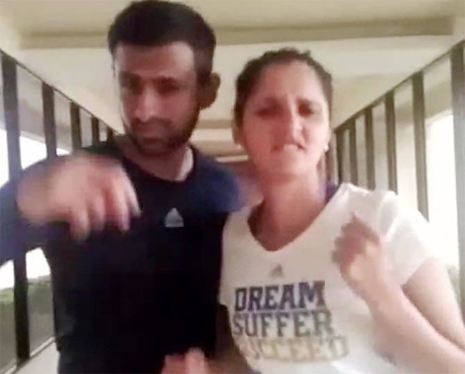 Shoaib Malik and Sania Mirza in their Dubsmash video