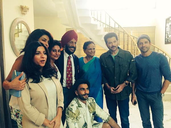 The cast of Dil Dhadakne Do with Milkha Singh and wife Nirmal Kaur