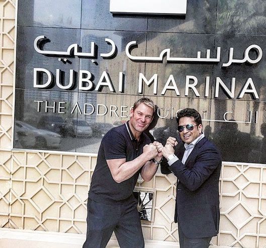 Shane Warne and Sachin Tendulkar pose outside the Dubai Marina hotel after their meeting with ICC CEO Dave Richardson.