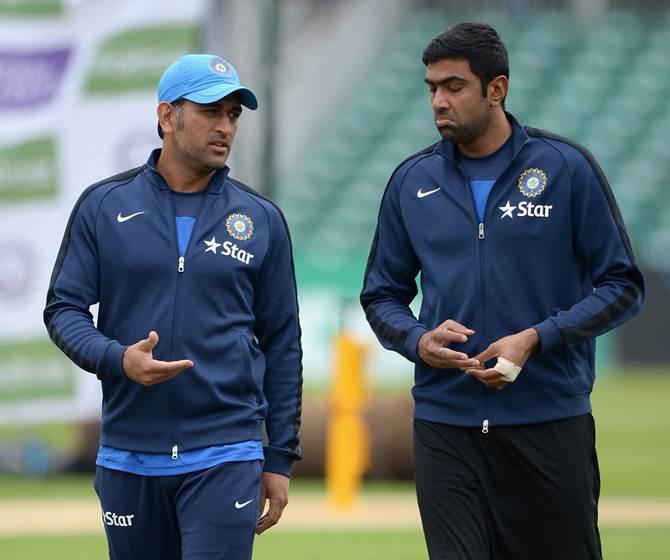 Mahendra Singh Dhoni and Ravichandran Ashwin