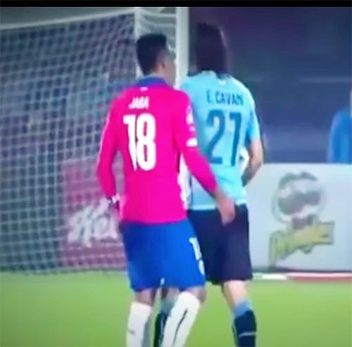 Copa America: Chilean Jara pays dearly for 'fingering' Uruguayan Cavani ...