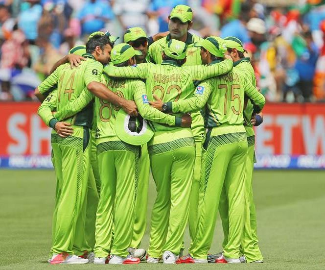 Pakistan players in a huddle during the 2015 World Cup match against India