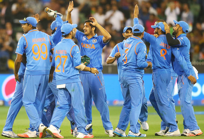 bowling tips for world cricket championship 2