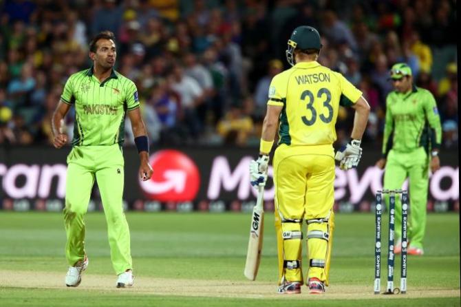 Wahab Riaz of Pakistan reacts to Shane Watson