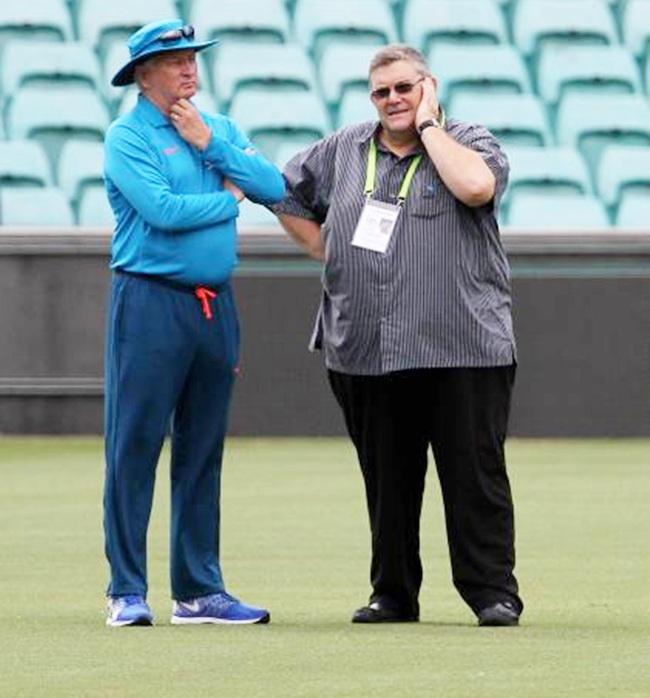 Indian coach Duncan Fletcher speaks with Andy Watkinson