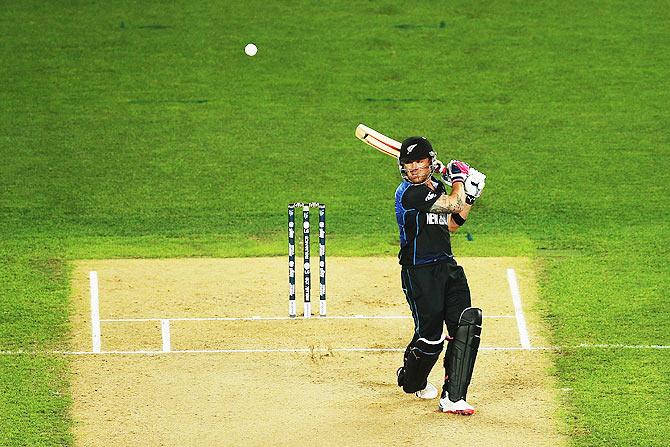 Brendon McCullum of New Zealand pulls the ball away for six runs 