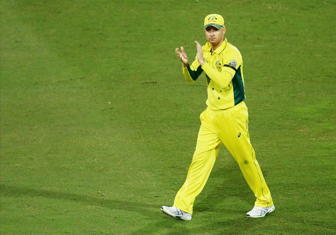 Michael Clarke of Australia acknowledges the crowd after beating India in the World Cup semi-final at Sydney Cricket Ground on Thursday