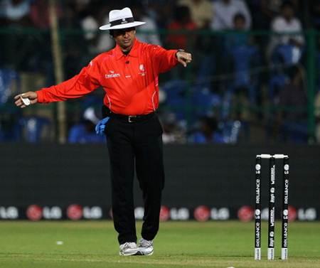 Umpire Aleem Dar