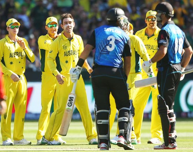 Glenn Maxwell of Australia and Grant Elliott of New Zealand exchange words 