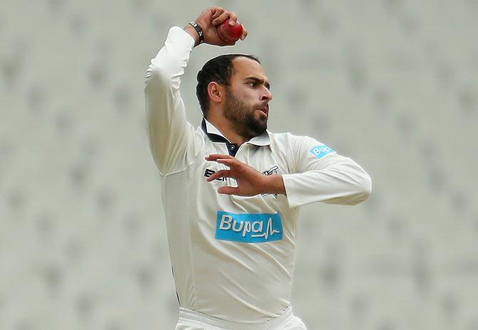 Fawad Ahmed of Victoria bowls