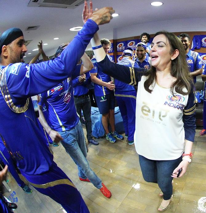 Nita Ambani with Harbhajan Singh