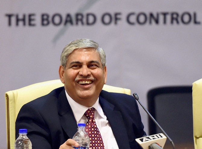 It's BCCI vs Manohar once again