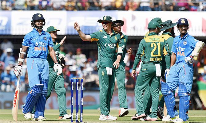 South African players celebrates wicket of Shikhar Dhawan