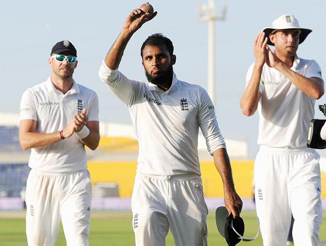 Adil Rashid of England salutes the crowd 