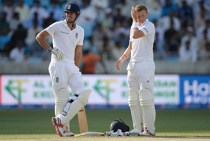 England's Alastair Cook and Joe Root 