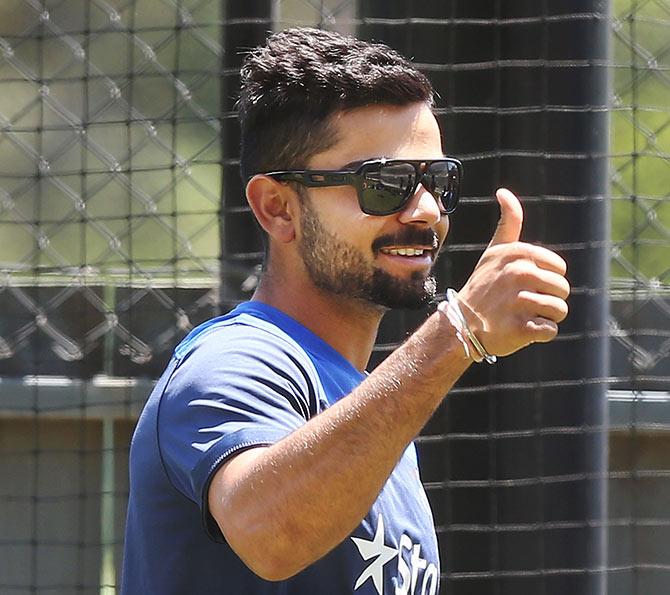 Kohli 'doing fine' after injuring thumb during nets