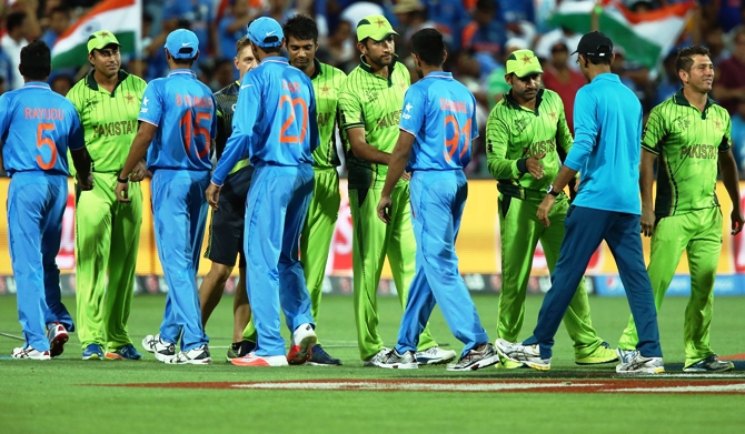 Players from both teams shake hands after the 2015 ICC Cricket World Cup match between India and Pakistan at Adelaide Oval 