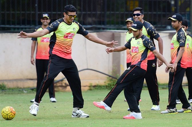Bangladesh cricketers during a practice session