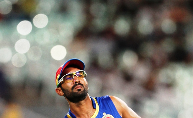 Dinesh Karthik during a training session 