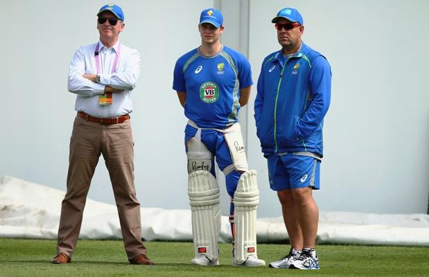 Australian selector Trevor Hohns, captain Steve Smith and coach Darren Lehmann look on 