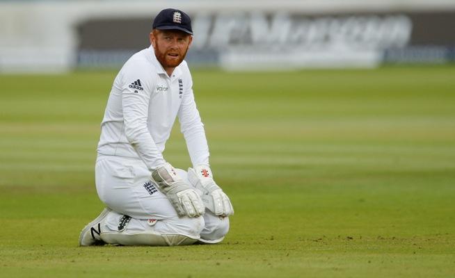 England 'keeper Jonny Bairstow  