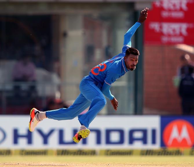 Hardik bowls in an ODI game against New Zealand