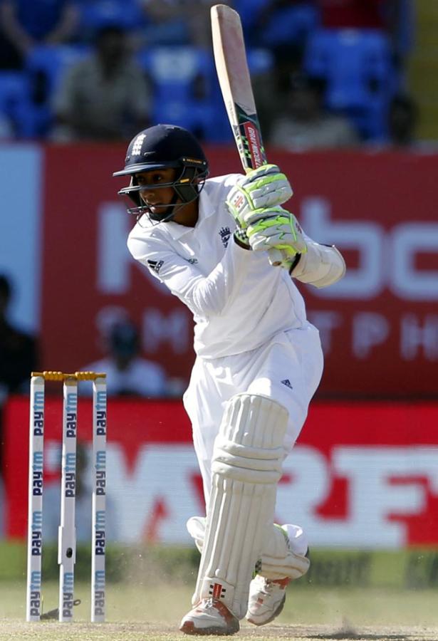 Haseeb Hameed bats 