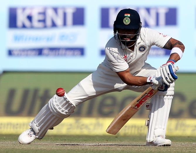 Virat Kohli bats on Day 5