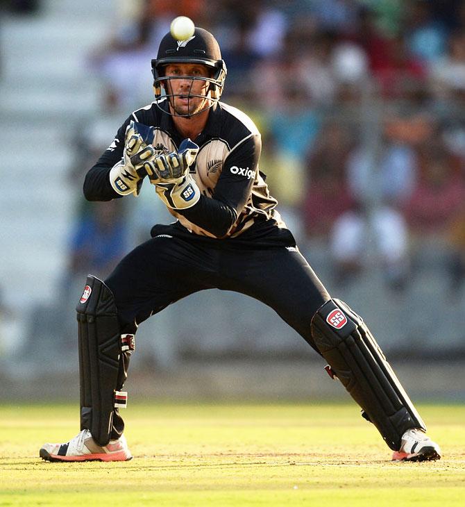 New Zealand's keeper Luke Ronchi