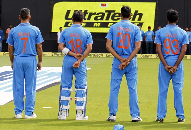 india jersey with name