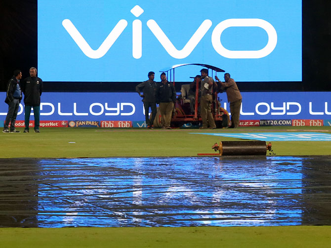 Water scarcity threatens IPL kickoff in Bengaluru?
