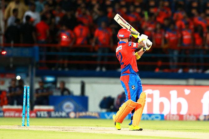 Brendon McCullum is bowled by Lasith Malinga