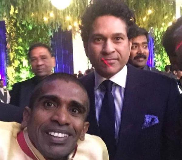 Gayan Senanayake with Sachin Tendulkar