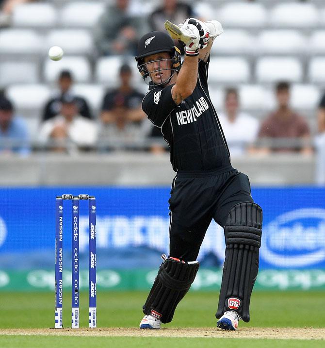 Luke Ronchi in action 