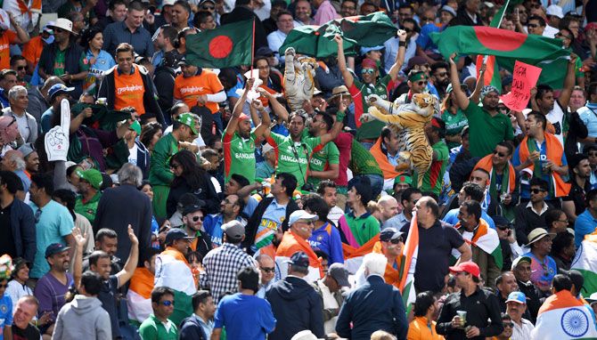 Bangladesh fans turn up the noise as they cheer their team on
