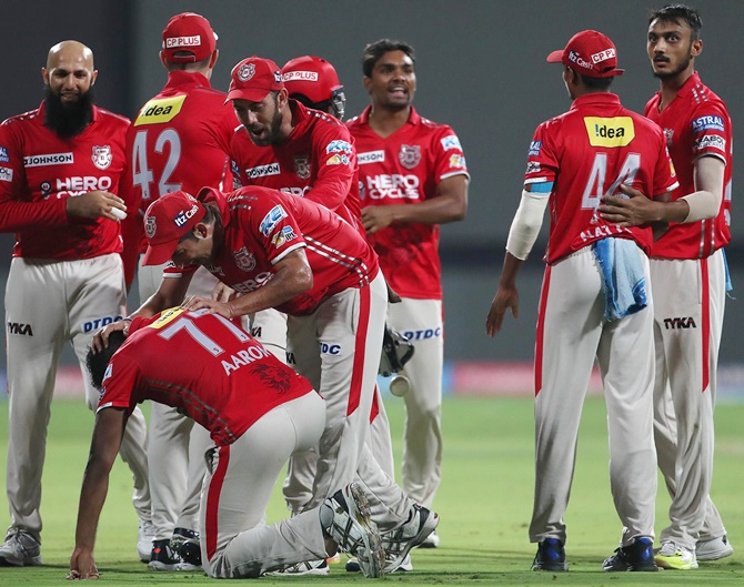 'Players should be tested daily for COVID during IPL'