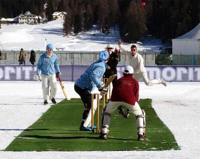 WHAT?!! Cricket on ICE?!!! - Rediff.com