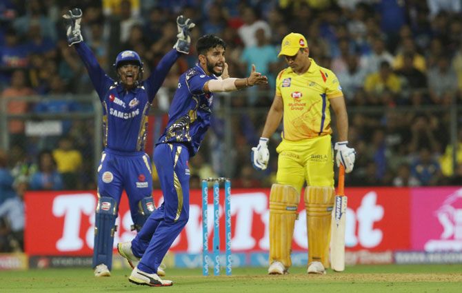 MI's Mayank Markande appeals for the wicket of CSK's MS Dhoni 