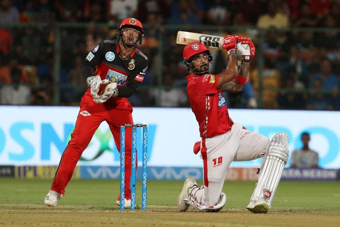 KL Rahul bats against RCB