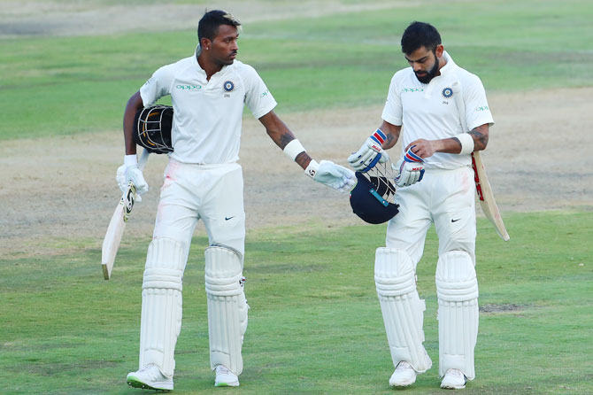 Virat Kohil and Hardik Pandya play in the second test match against South Africa