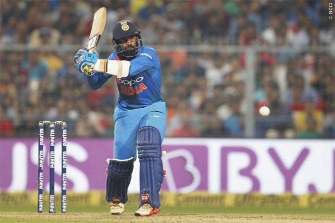 Dinesh Karthik top-scored for India with 31 runs off 34 balls