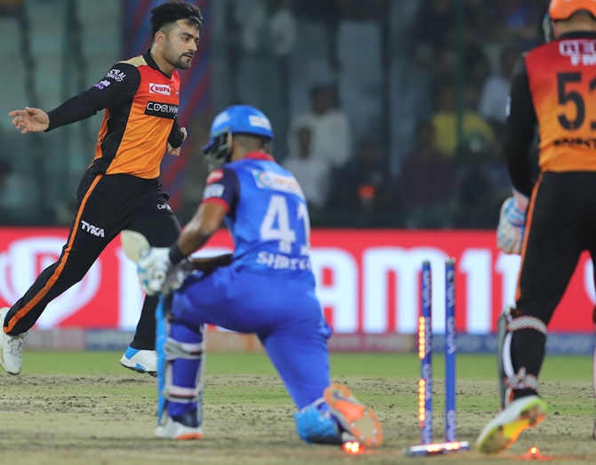 Sunrisers Hyderabad celebrates on dismissing Delhi Capitals' Shreyas Iyer