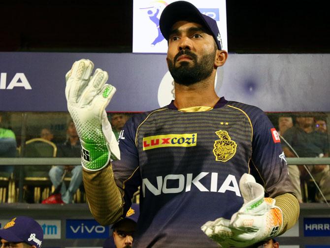 KKR retain Dinesh Karthik as captain