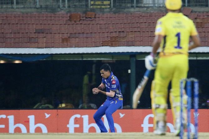 Deepak Chahar catches Shane Watson