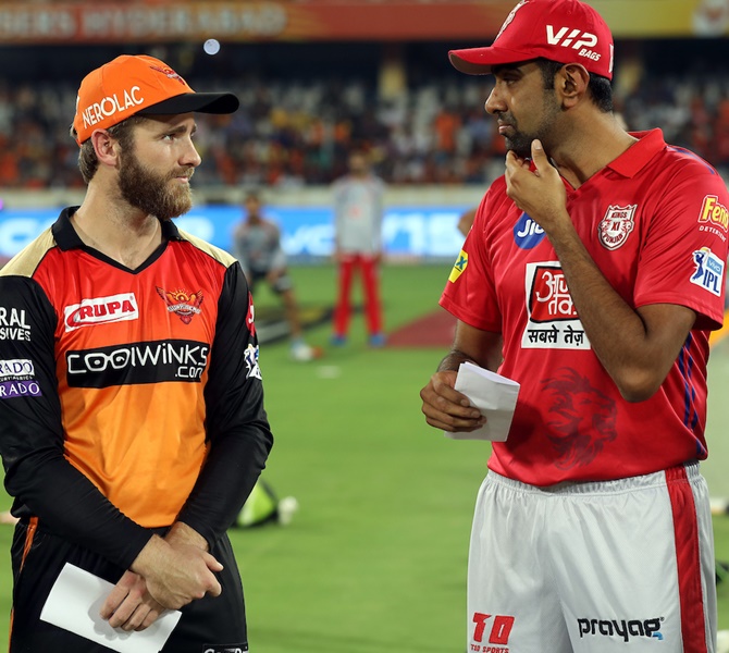 The IPL SOP also states that captains use electronic team sheets rather than carry hard copies of the list of their Playing XI.