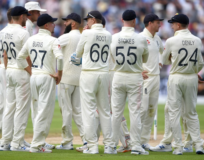 Names and numbers on Test jerseys are rubbish' - Rediff.com